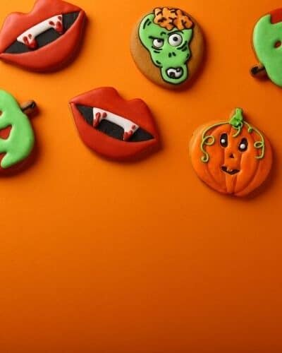 5 Halloween Tips and Tricks Plus a Super Cool Treat!
