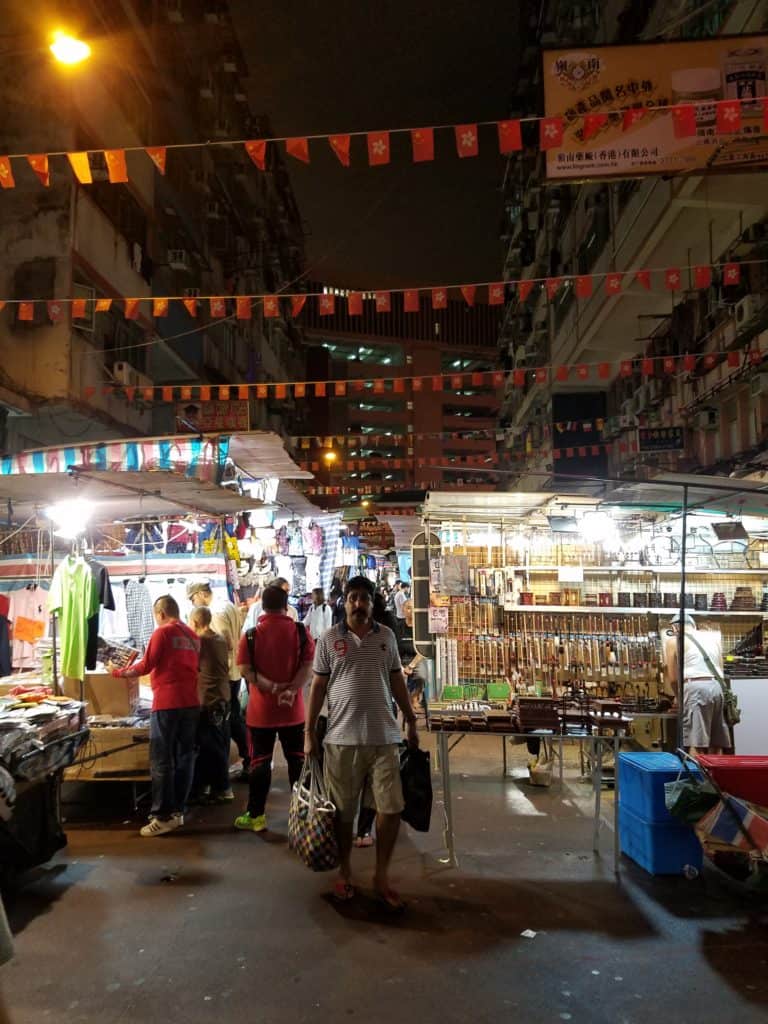 top 10 Things to See and Do in Hong Kong Temple Street Market at Night