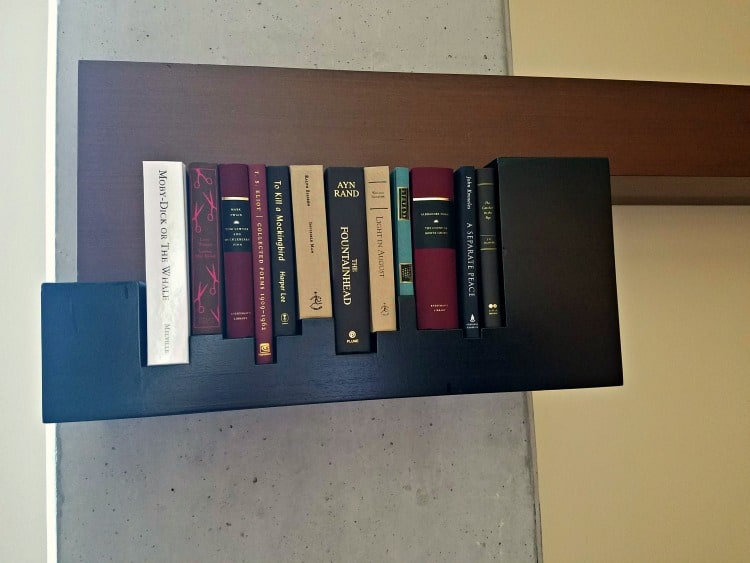 Streamsong Resort Bookshelf