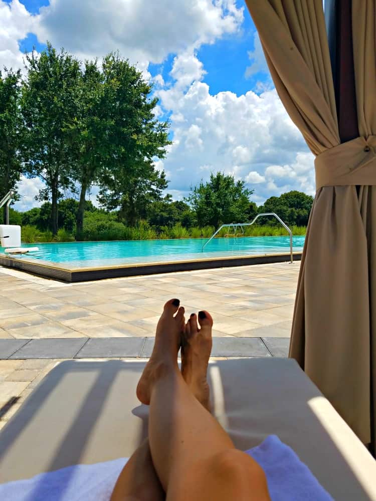 Streamsong Resort Lakeside Pool