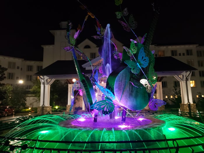 Dollywood DreamMore Resort Exterior Butterfly Fountain