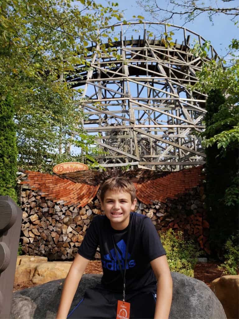 Dollywood Theme Park G and the Thunderhead