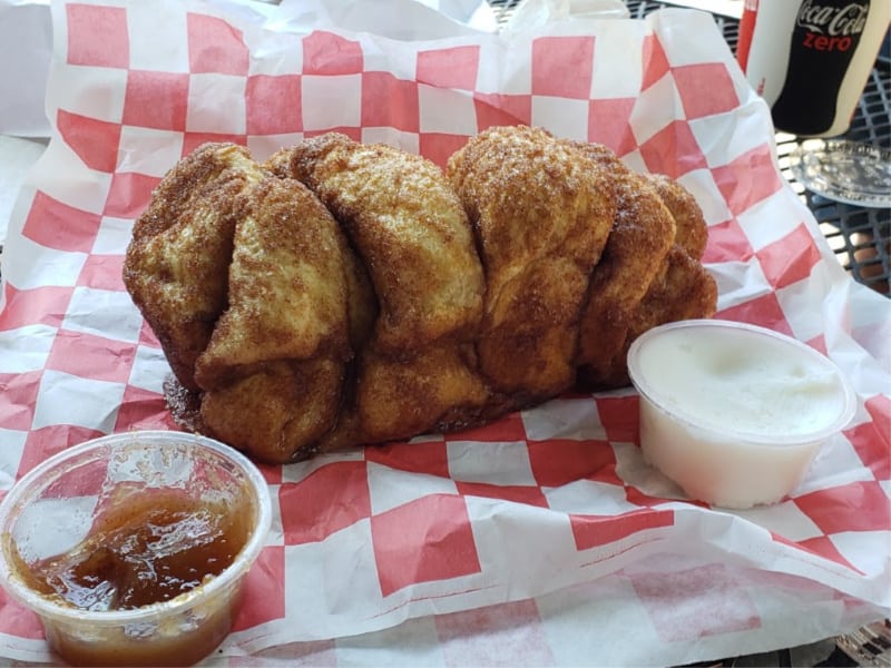 Dollywood Theme Park cinnamon bread