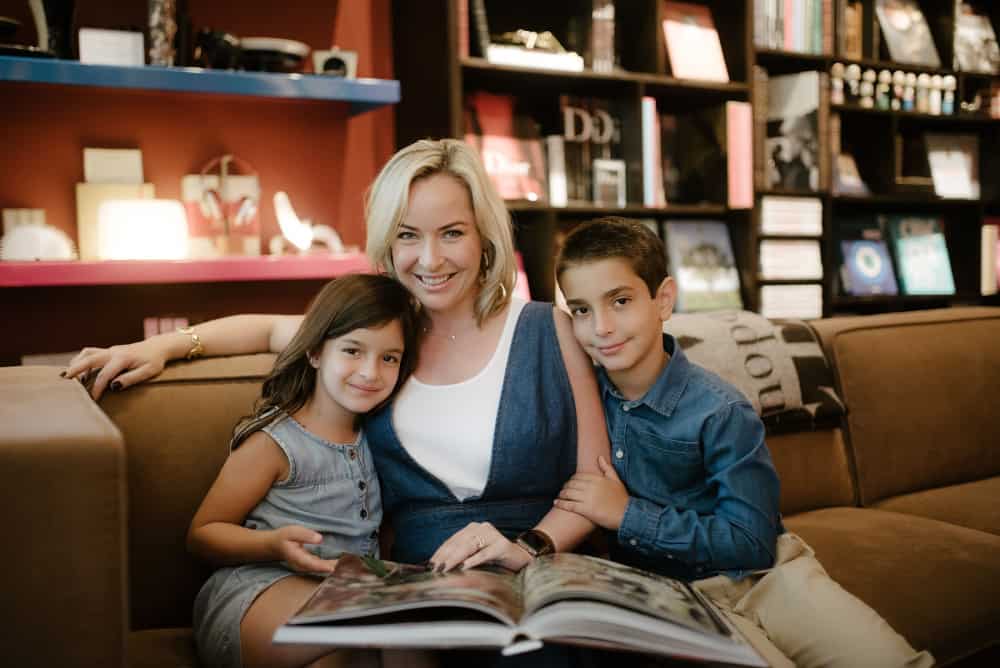 photo of laetitia laurel and her kids