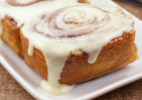 instant-pot-cinnamon-rolls-1